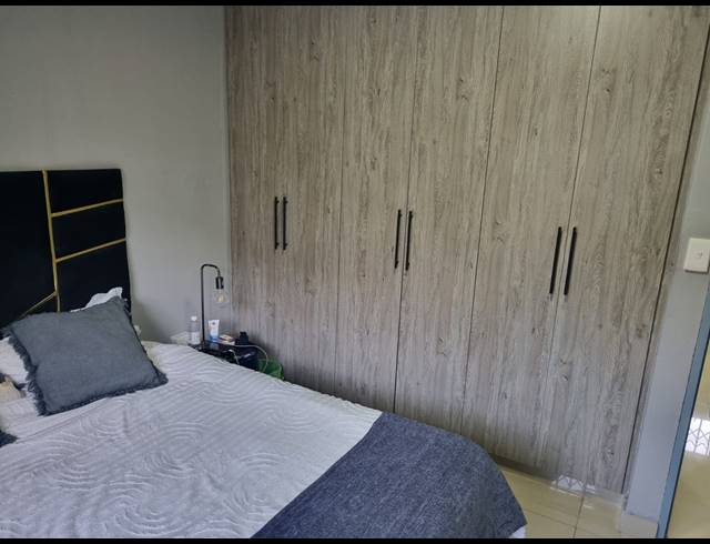 2 BEDROOM FLAT FOR SALE IN MORNINGSIDE